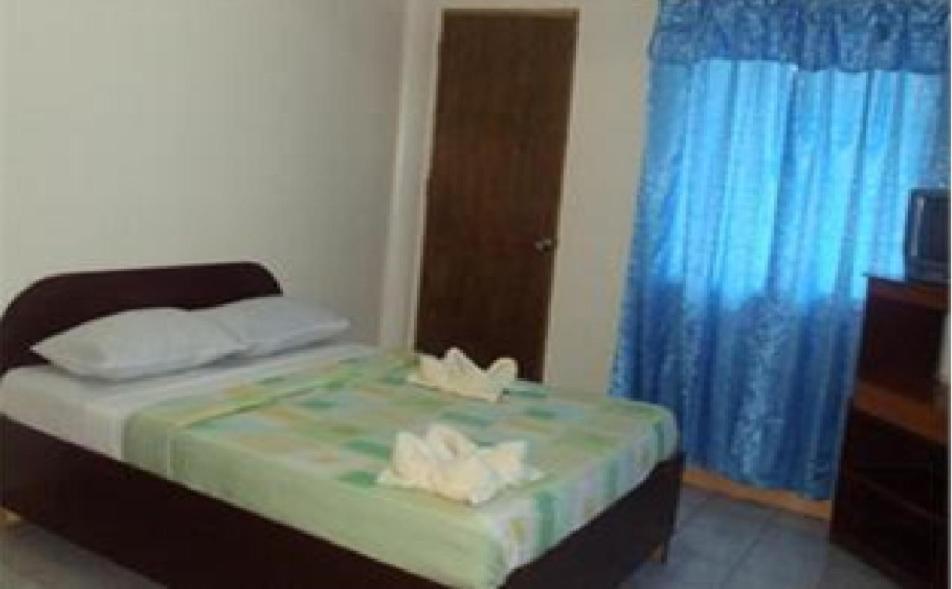 Alliyah'S Beach Resort Balabag  Δωμάτιο φωτογραφία